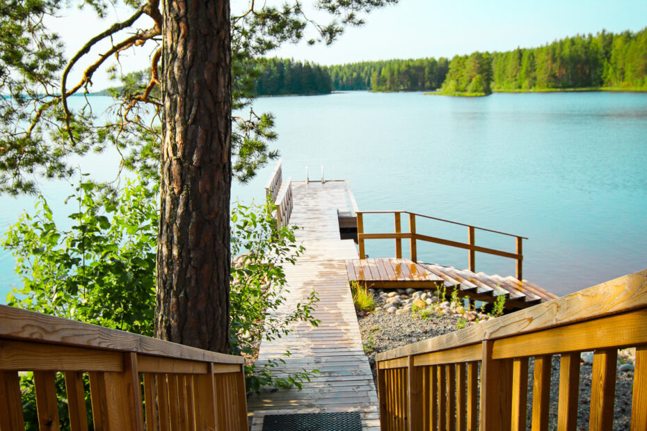 Suvannonlahden laituri ja portaat